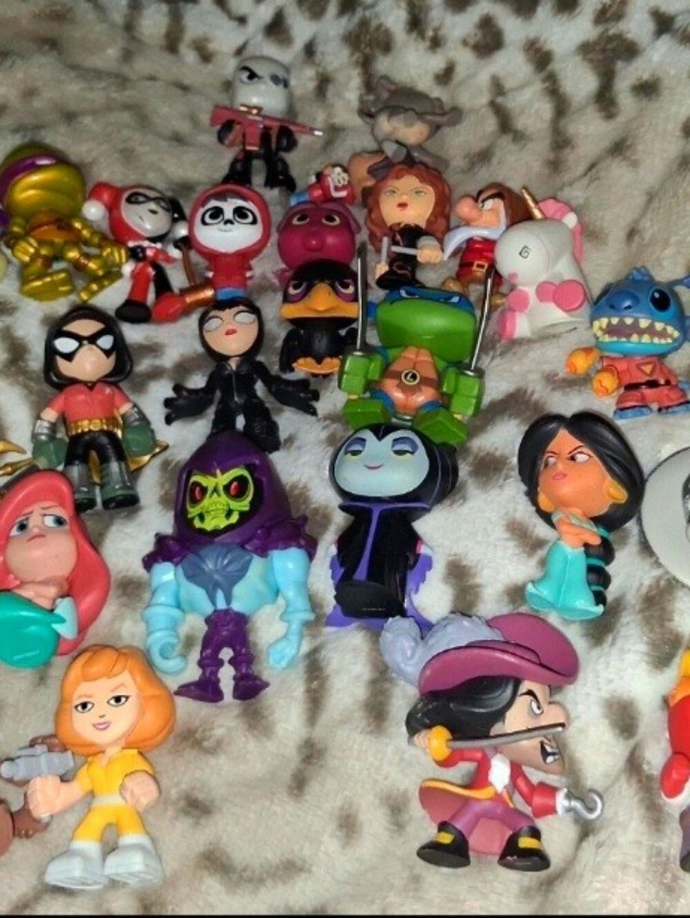 Assorted Disney And Other Brands Kids Toy Figure Lot - Collectible Characters